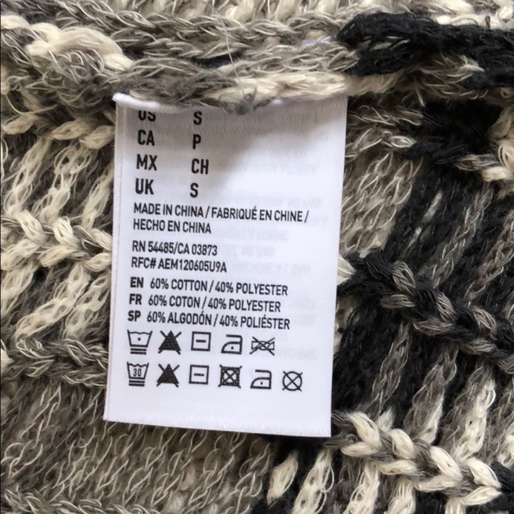 Nwot American Eagle Oversized Patterned Sweater - image 4